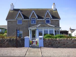 Organic Holidays - Seaview Bed and Breakfast, Fionnphort, Isle of Mull. PA66 6BL